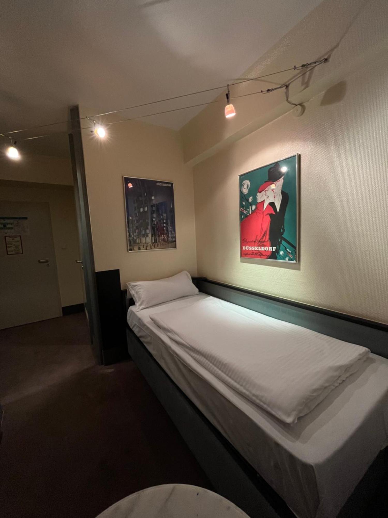 Hotel Monopol City Centre Düsseldorf Eksteriør billede