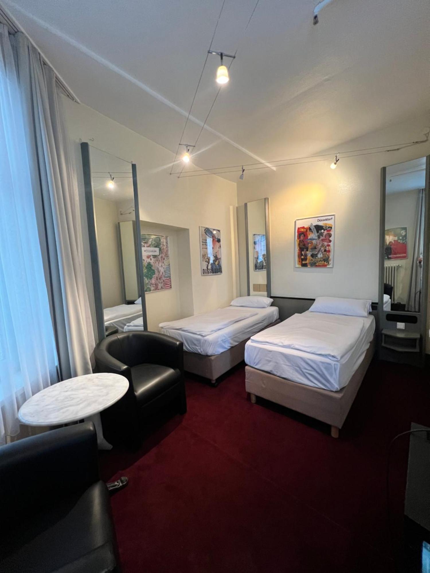 Hotel Monopol City Centre Düsseldorf Eksteriør billede