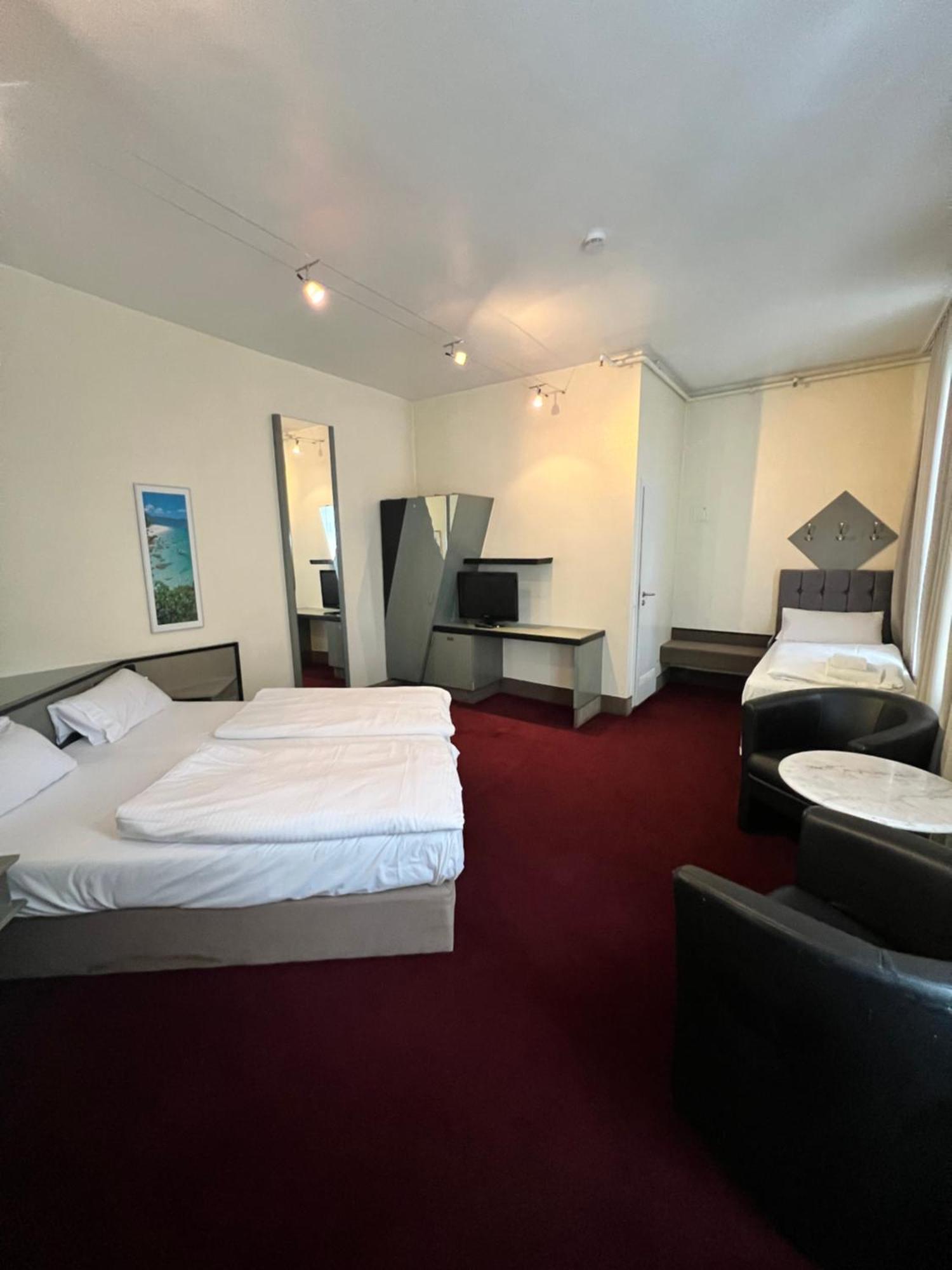 Hotel Monopol City Centre Düsseldorf Eksteriør billede