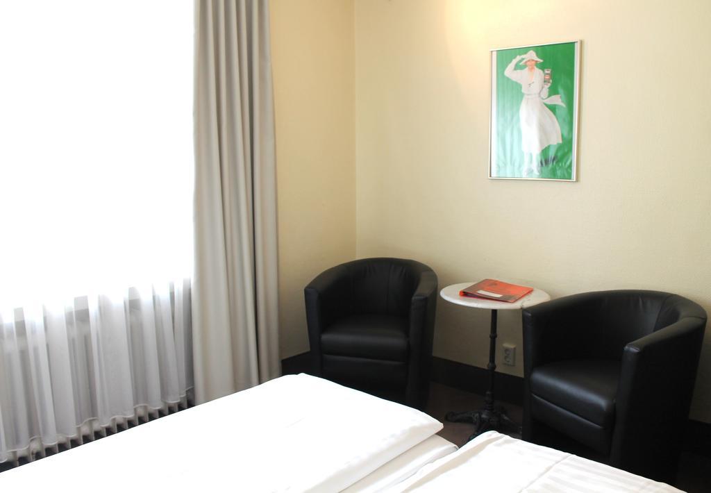 Hotel Monopol City Centre Düsseldorf Eksteriør billede