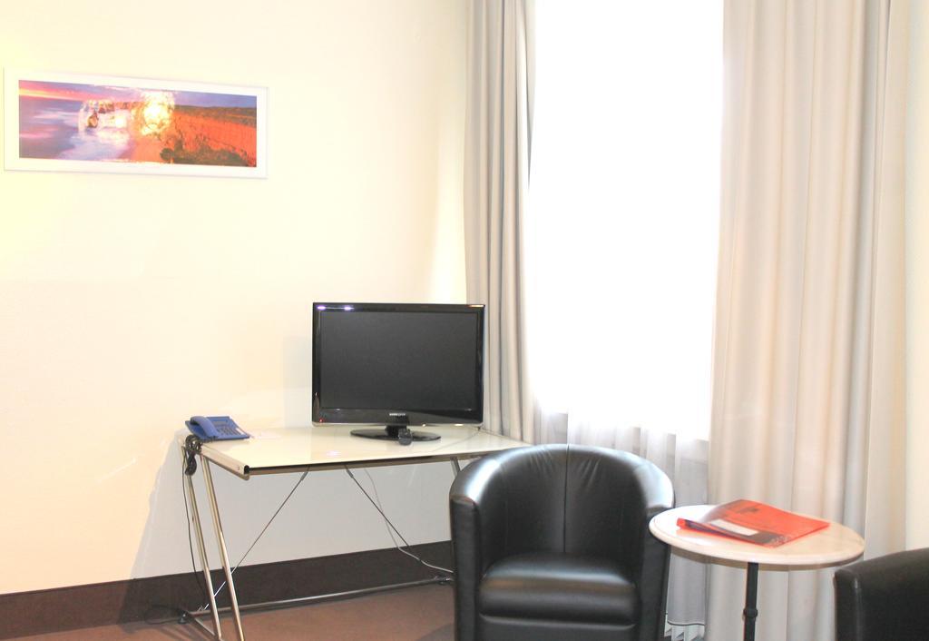 Hotel Monopol City Centre Düsseldorf Eksteriør billede